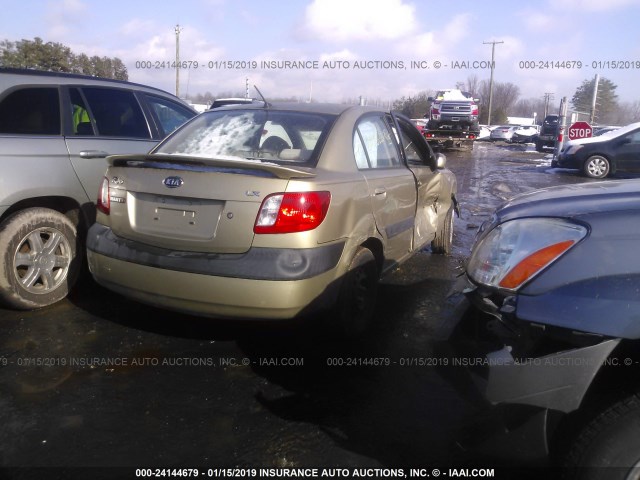 KNADE123376237392 - 2007 KIA RIO LX/SX BEIGE photo 4