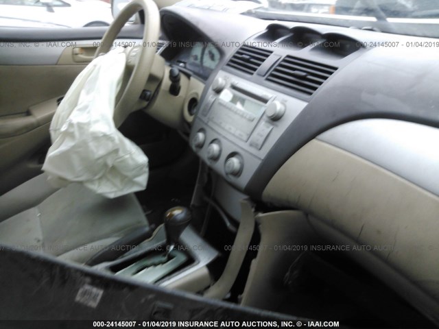 4T1CE38P95U974864 - 2005 TOYOTA CAMRY SOLARA SE/SLE GRAY photo 5