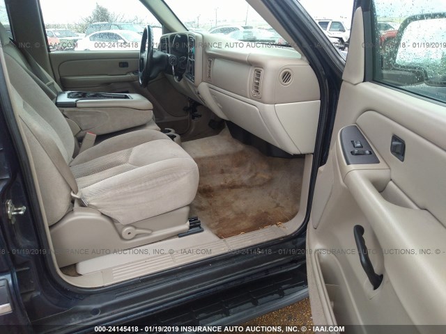 1GNEC13VX5R233498 - 2005 CHEVROLET TAHOE C1500 黑色 照片 5