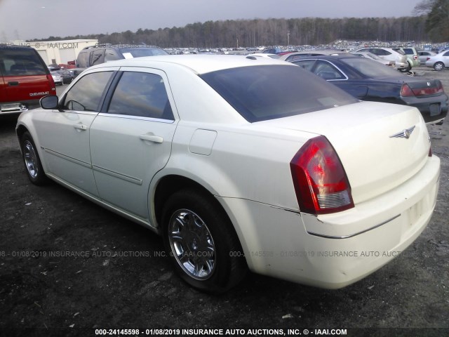 2C3KA53G47H728653 - 2007 CHRYSLER 300 TOURING WHITE photo 3