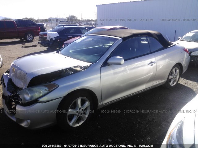 4T1FA38P44U025133 - 2004 TOYOTA CAMRY SOLARA SE/SLE SILVER photo 2