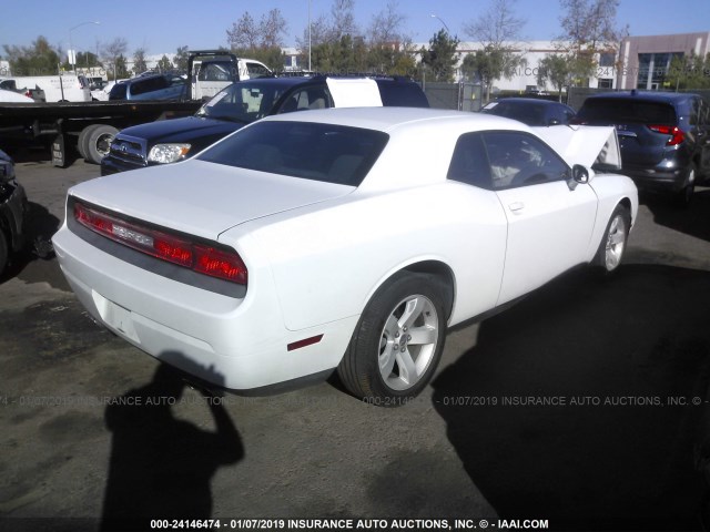 2C3CDYAG5DH692564 - 2013 DODGE CHALLENGER SXT WHITE photo 4