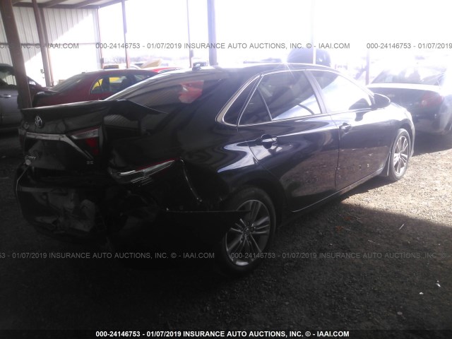 4T1BF1FK3FU090344 - 2015 TOYOTA CAMRY LE/XLE/SE/XSE BLACK photo 4