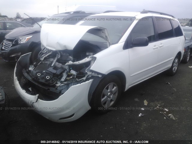 5TDZA23C26S565345 - 2006 TOYOTA SIENNA CE/LE WHITE photo 2