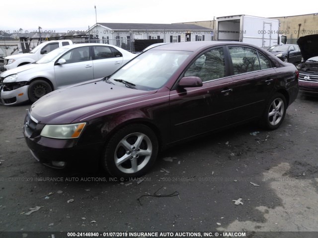 5NPEU46F97H192982 - 2007 HYUNDAI SONATA SE/LIMITED MAROON photo 2