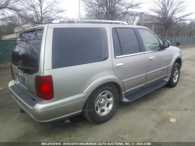 5LMFU28RX2LJ06706 - 2002 LINCOLN NAVIGATOR 金色 照片 4