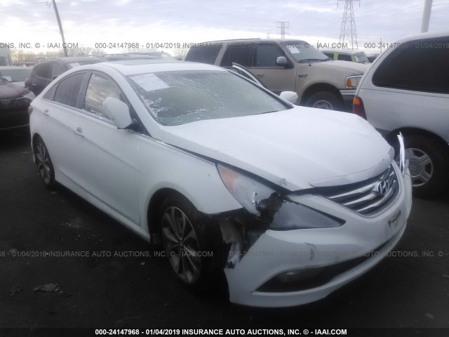 5NPEC4AC5EH826088 - 2014 HYUNDAI SONATA SE/LIMITED WHITE photo 1