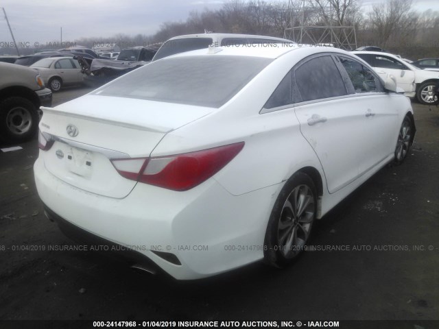 5NPEC4AC5EH826088 - 2014 HYUNDAI SONATA SE/LIMITED WHITE photo 4