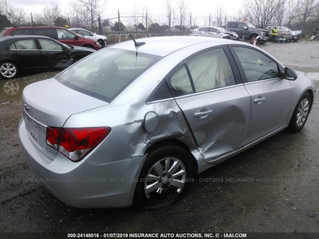 1G1PC5SH7B7213486 - 2011 CHEVROLET CRUZE LS SILVER photo 4