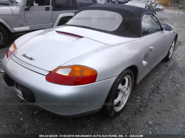 WP0CA2987XU622015 - 1999 PORSCHE BOXSTER SILVER photo 4