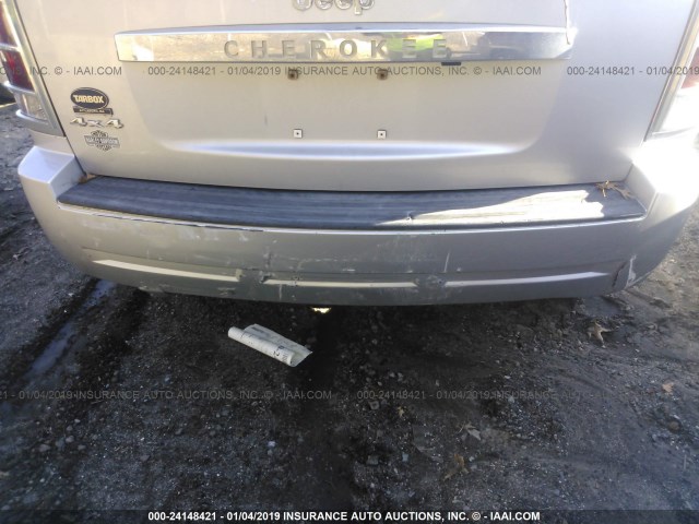 1J8GR48K15C666090 - 2005 JEEP GRAND CHEROKEE LAREDO/COLUMBIA/FREEDOM 银色 照片 6
