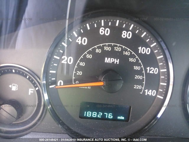 1J8GR48K15C666090 - 2005 JEEP GRAND CHEROKEE LAREDO/COLUMBIA/FREEDOM 银色 照片 7