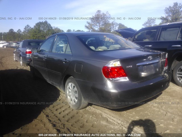 4T1BE32KX6U696843 - 2006 TOYOTA CAMRY LE/XLE/SE GRAY photo 3