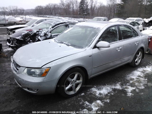 5NPEU46F97H262108 - 2007 HYUNDAI SONATA SE/LIMITED SILVER photo 2