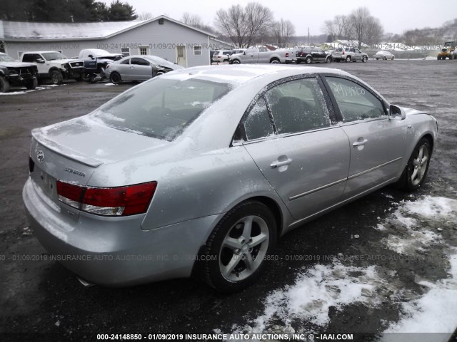 5NPEU46F97H262108 - 2007 HYUNDAI SONATA SE/LIMITED SILVER photo 4