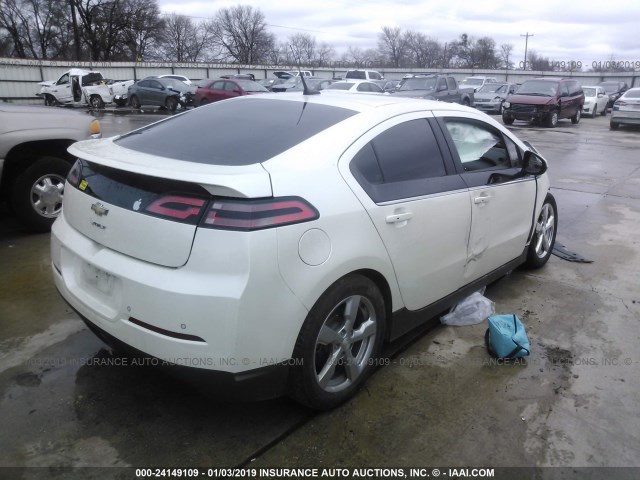 1G1RD6E45DU113119 - 2013 CHEVROLET VOLT WHITE photo 4