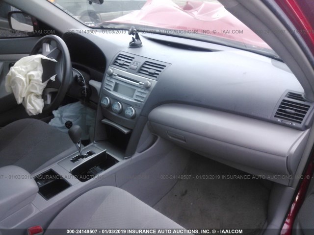 4T4BE46K78R041659 - 2008 TOYOTA CAMRY CE/LE/XLE/SE RED photo 5
