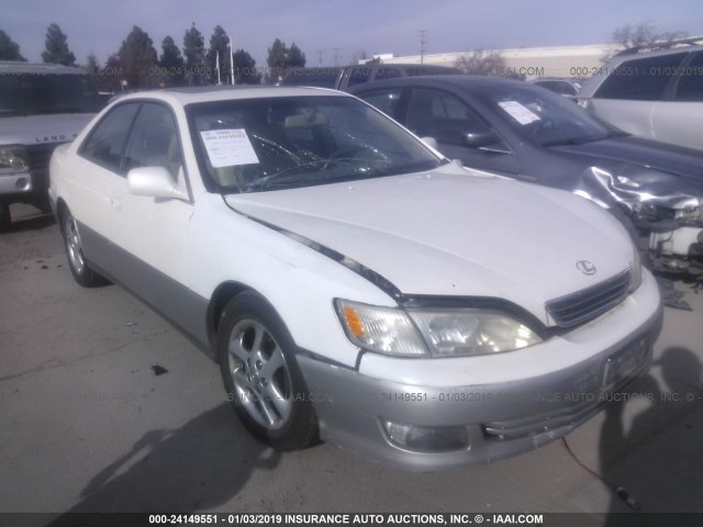 JT8BF28G4Y5076998 - 2000 LEXUS ES 300 WHITE photo 1