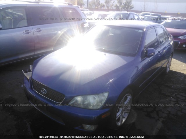 JTHBD192320055695 - 2002 LEXUS IS 300 BLUE photo 2