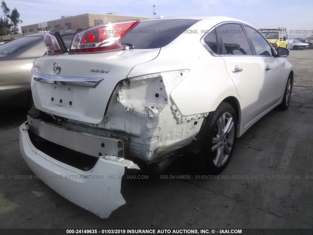 1N4BL3APXDC117351 - 2013 NISSAN ALTIMA 3.5S/3.5SV/3.5SL WHITE photo 4