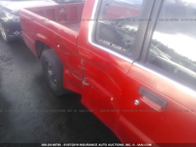 JM2UF3132K0737970 - 1989 MAZDA B2200 CAB PLUS RED photo 6