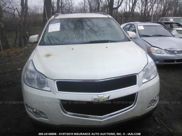 1GNKRGED1CJ249495 - 2012 CHEVROLET TRAVERSE LT CREAM photo 6