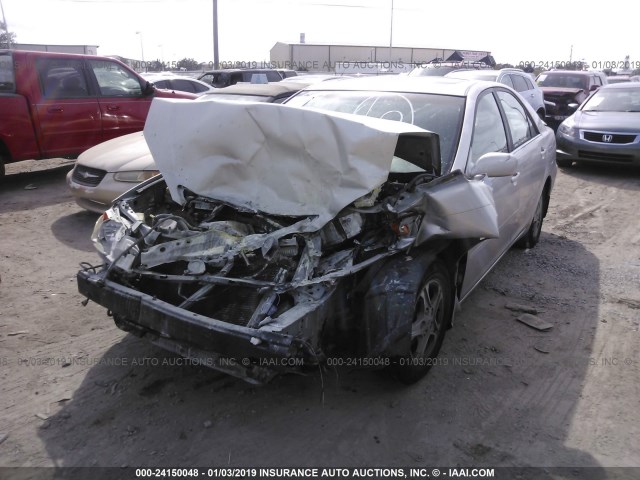 4T1BE32K33U689955 - 2003 TOYOTA CAMRY LE/XLE/SE GRAY photo 2