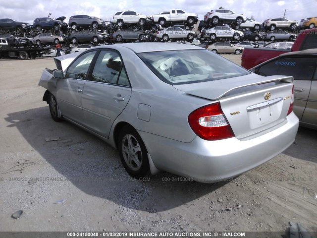 4T1BE32K33U689955 - 2003 TOYOTA CAMRY LE/XLE/SE GRAY photo 3