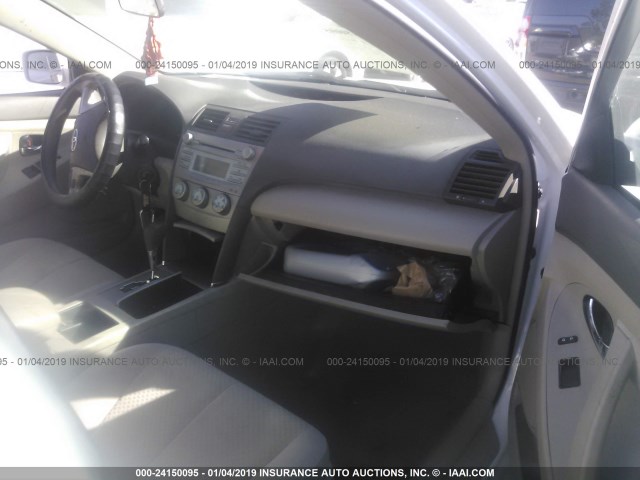 4T4BE46K39R068861 - 2009 TOYOTA CAMRY SE/LE/XLE 白色 照片 5