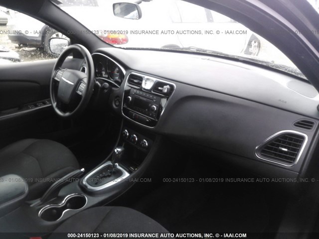 1C3CCBABXDN698808 - 2013 CHRYSLER 200 LX BLACK photo 5