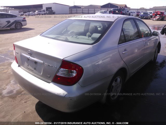 4T1BF32K72U534126 - 2002 TOYOTA CAMRY LE/XLE/SE SILVER photo 4