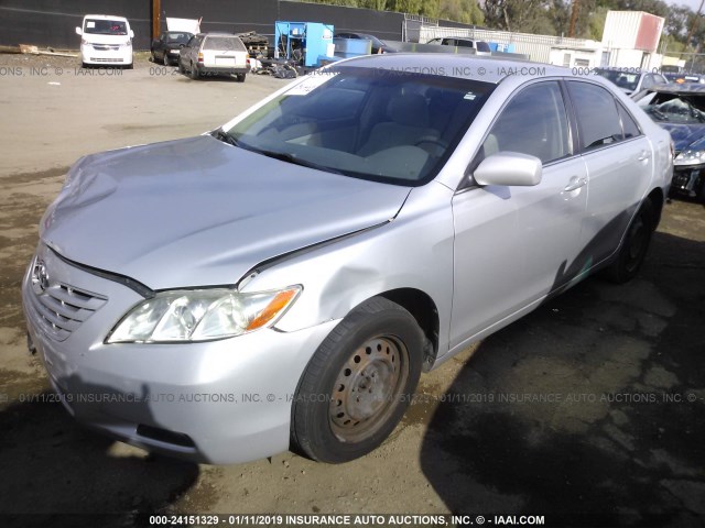 4T1BE46K47U613425 - 2007 TOYOTA CAMRY NEW GENERAT CE/LE/XLE/SE SILVER photo 2