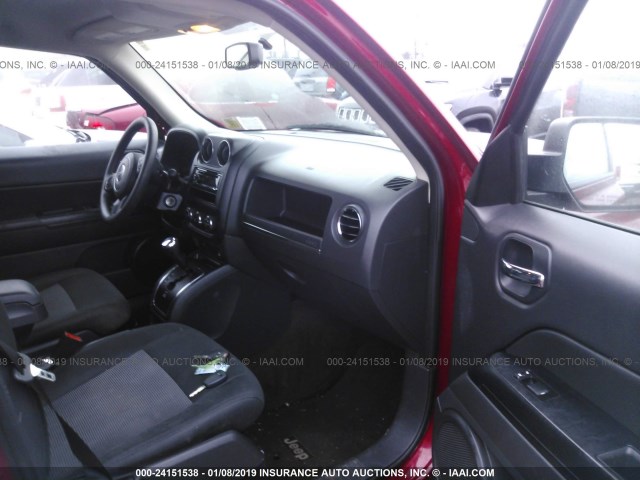 1C4NJRBBXDD236711 - 2013 JEEP PATRIOT SPORT RED photo 5