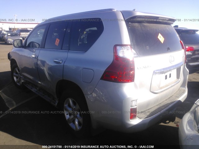 JTJBM7FX0A5017201 - 2010 LEXUS GX SILVER photo 3