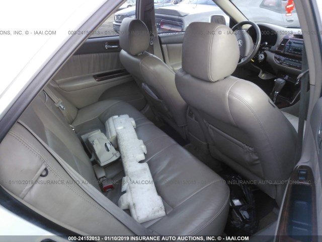 4T1BF30K45U612773 - 2005 TOYOTA CAMRY LE/XLE/SE WHITE photo 8