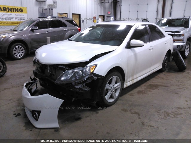 4T1BF1FK4EU415713 - 2014 TOYOTA CAMRY L/SE/LE/XLE Ağ foto 2