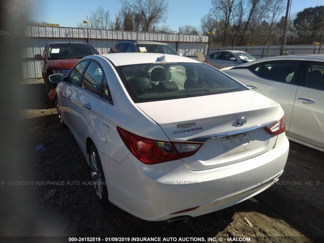 5NPEC4AC5DH800623 - 2013 HYUNDAI SONATA SE/LIMITED WHITE photo 3