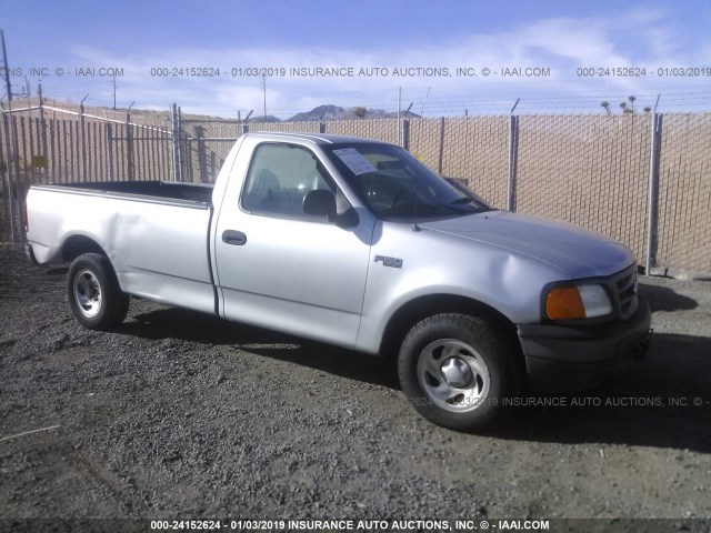 2FTRF17264CA43131 - 2004 FORD F-150 HERITAGE CLASSIC WHITE photo 1