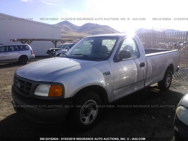 2FTRF17264CA43131 - 2004 FORD F-150 HERITAGE CLASSIC WHITE photo 2
