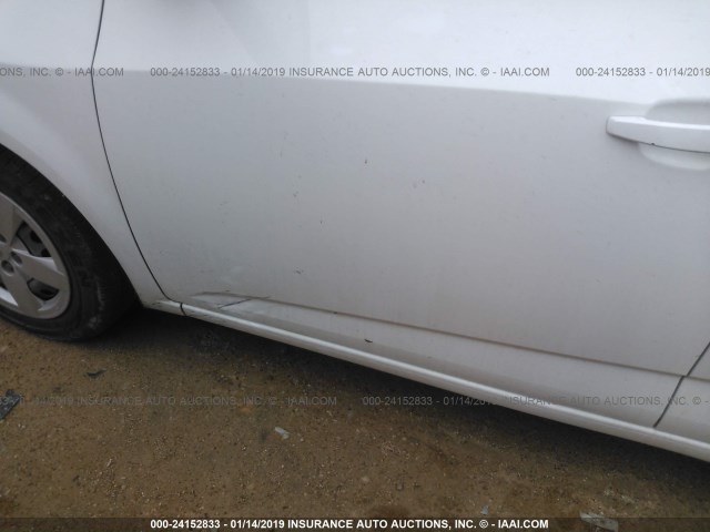 1G1JA6SH2D4225616 - 2013 CHEVROLET SONIC LS 白色 照片 6