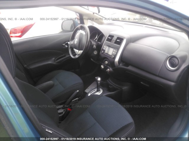 3N1CE2CP9EL400381 - 2014 NISSAN VERSA NOTE S/S PLUS/SV/SL BLUE photo 5