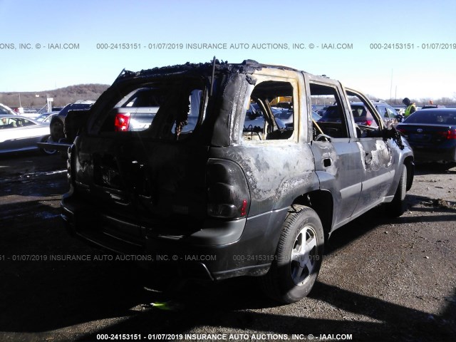 1GNDS13S252165775 - 2005 CHEVROLET TRAILBLAZER LS/LT BLACK photo 4