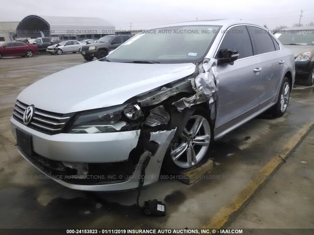 1VWBS7A31FC075539 - 2015 VOLKSWAGEN PASSAT SE SILVER photo 2