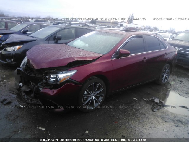 4T1BF1FK4FU911659 - 2015 TOYOTA CAMRY LE/XLE/SE/XSE RED photo 2