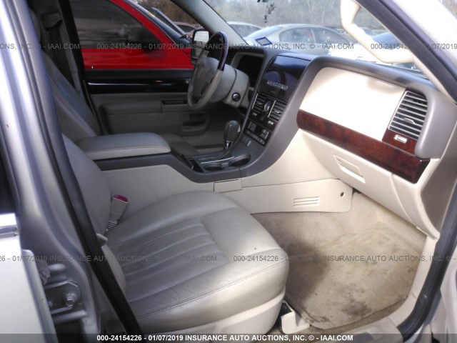5LMEU68H44ZJ09854 - 2004 LINCOLN AVIATOR 灰色 照片 5