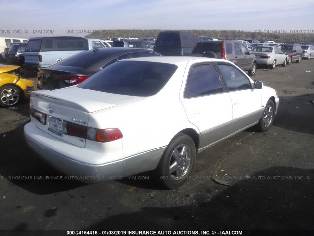 JT2BF22K010296455 - 2001 TOYOTA CAMRY CE/LE/XLE WHITE photo 4