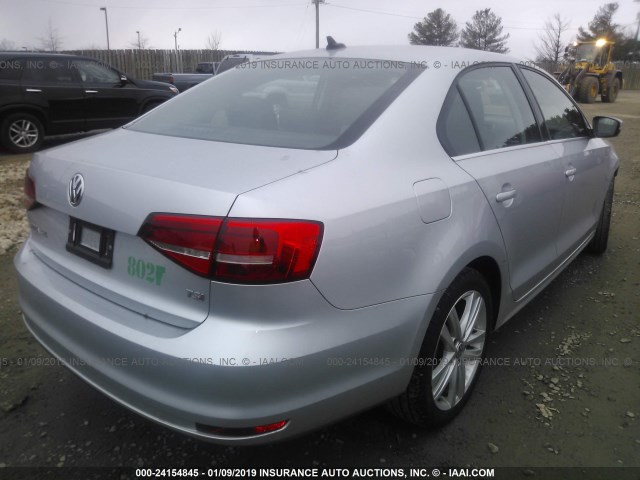 3VWL17AJ7FM292212 - 2015 VOLKSWAGEN JETTA SEL SILVER photo 4