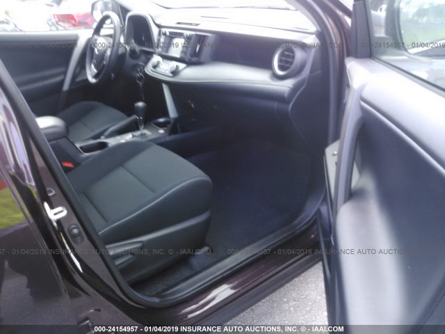 2T3RFREV3JW793371 - 2018 TOYOTA RAV4 ADVENTURE/XLE Bordo foto 5