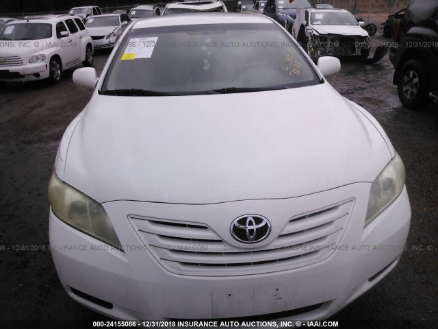 4T4BE46K67R004715 - 2007 TOYOTA CAMRY NEW GENERAT CE/LE/XLE/SE WHITE photo 6