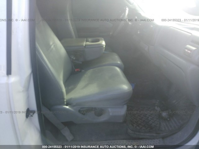 1FDXF46P67EA96170 - 2007 FORD F450 SUPER DUTY WHITE photo 5